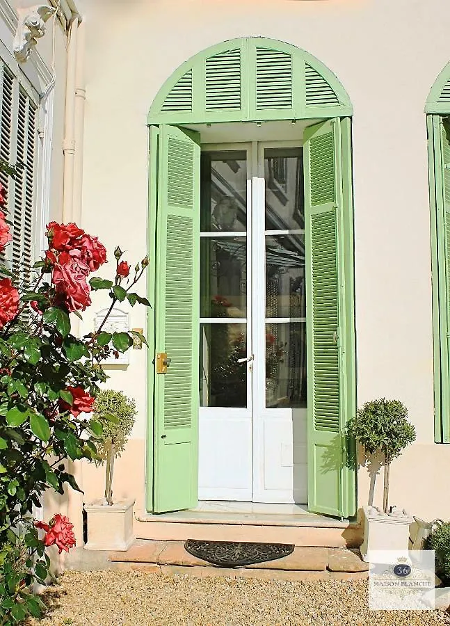 'Maison Blanche' Apartment Cannes